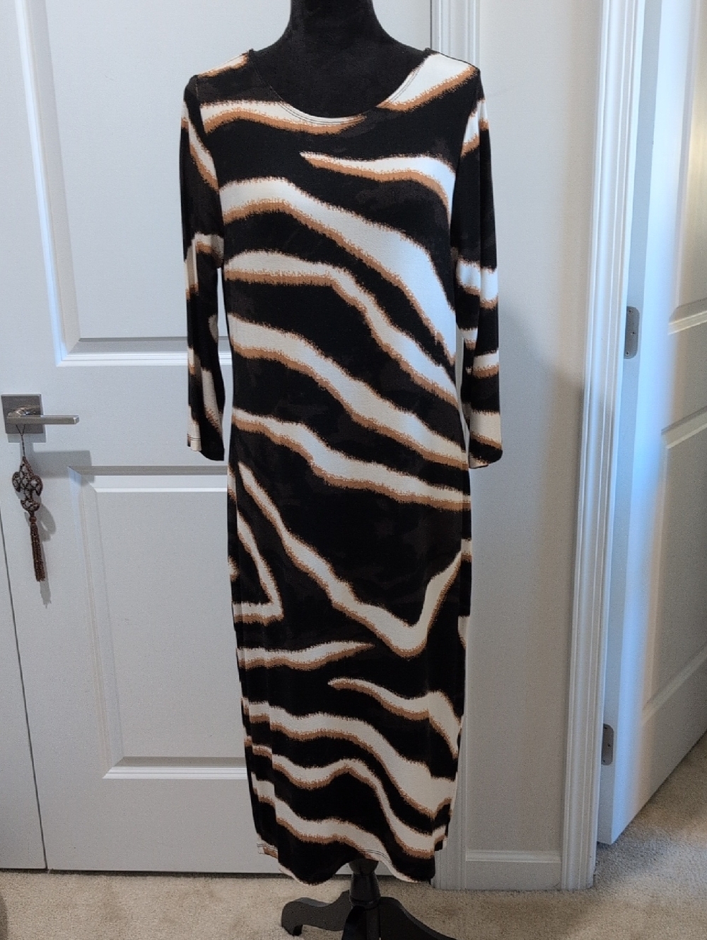 NWOT Chicos Travelers Animal Print Dress Never Worn